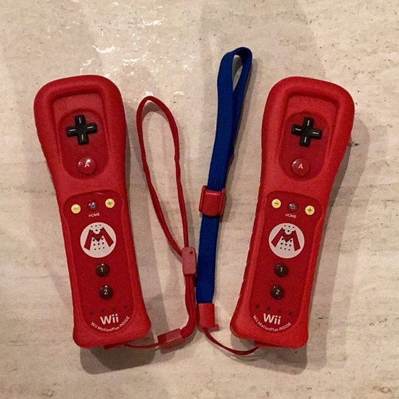 Mario Nintendo Wii Remote Plus Motion Inside Controller Remotes Lot Of 2 Red - Picture 2 of 7